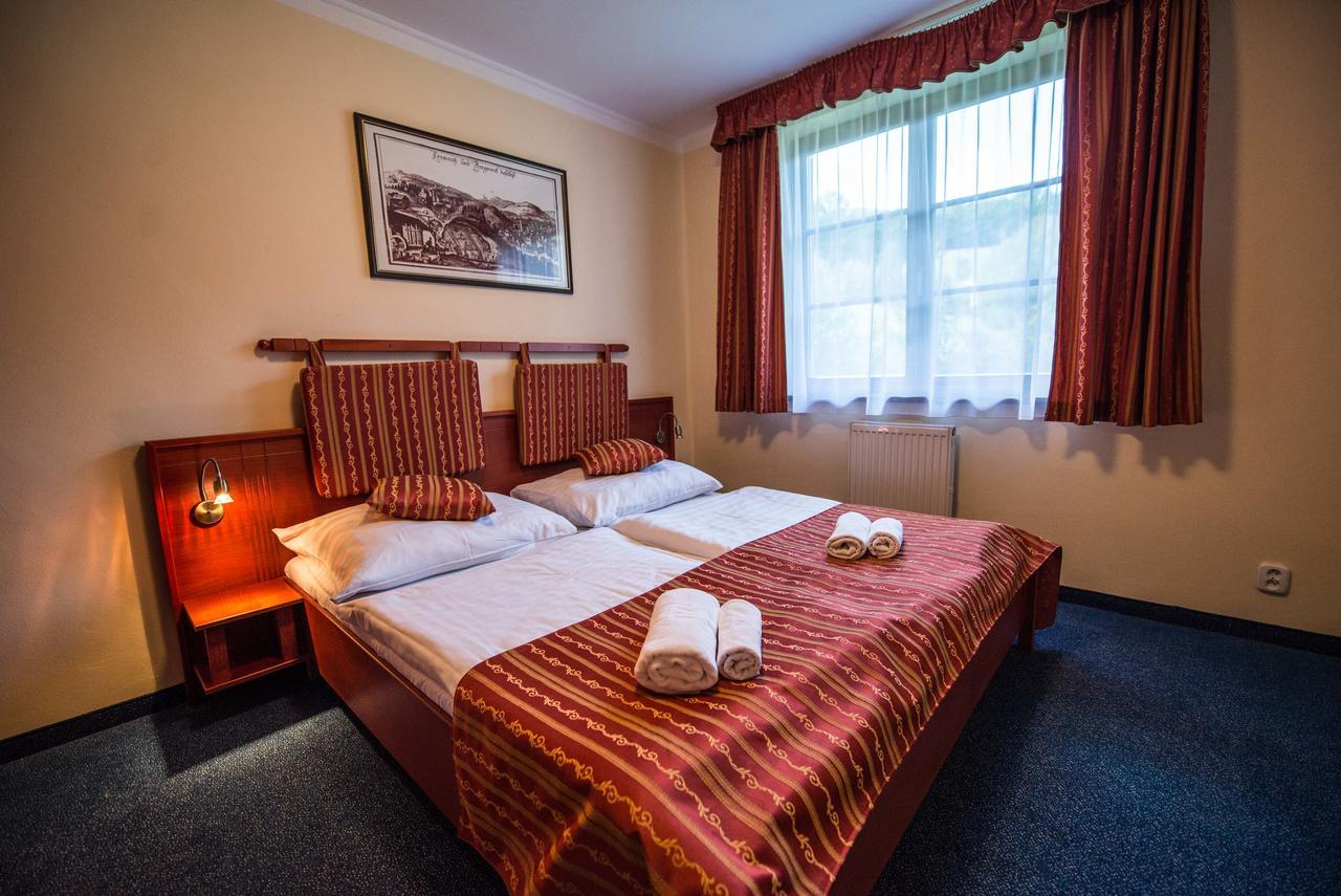Hotel Golfer Kremnica Exterior photo